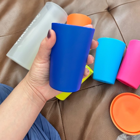 Tumbler & plastic cup set - Picture 6 of 8